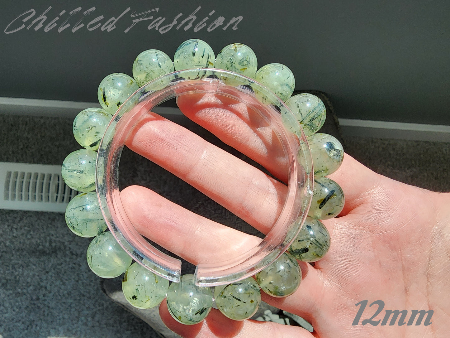 [Bracelet] Natural Prehnite with Black Rutiles Bracelet