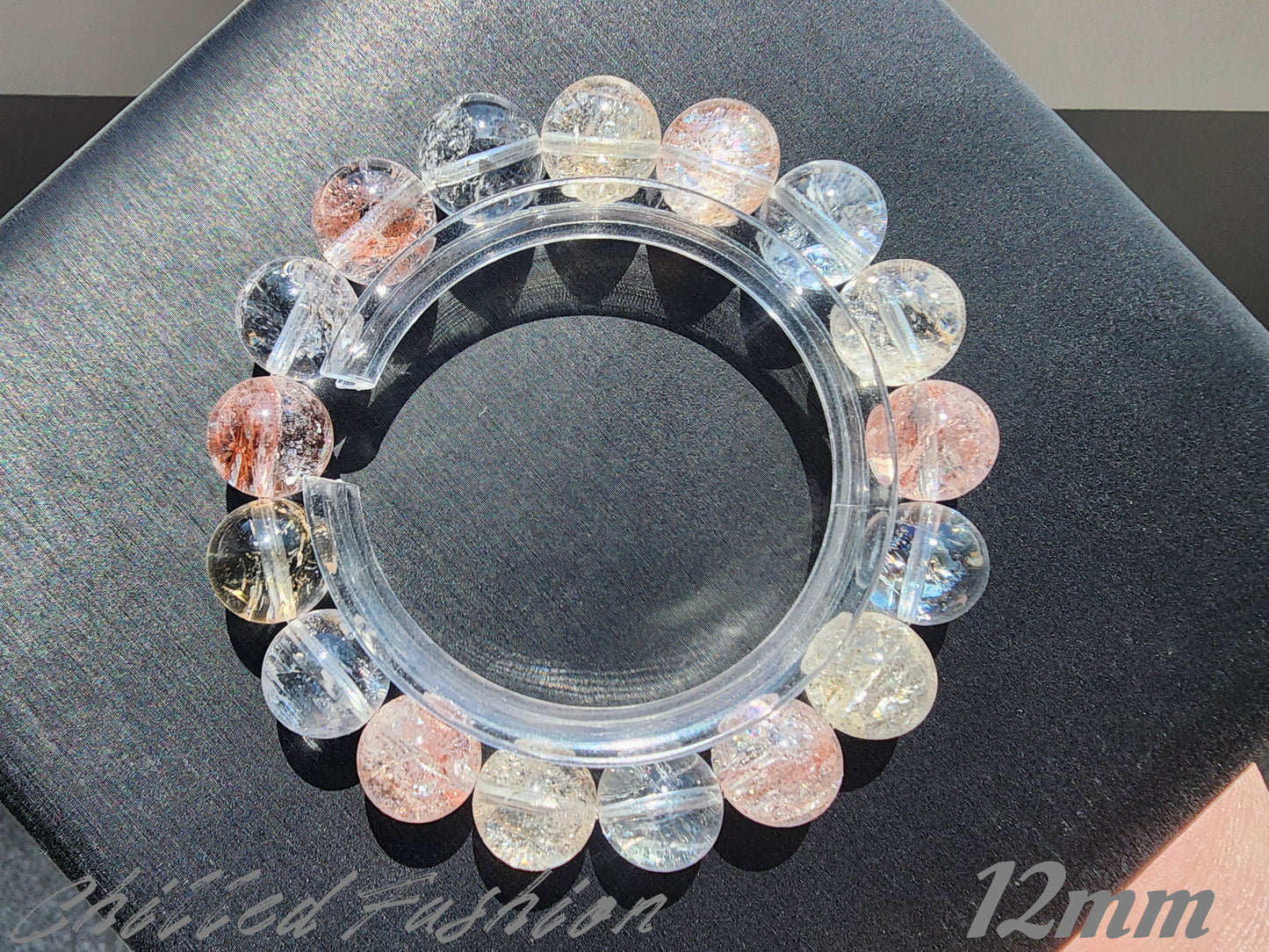 [Bracelet] Multi-Color Ice-Inclusion Quartz Bracelet