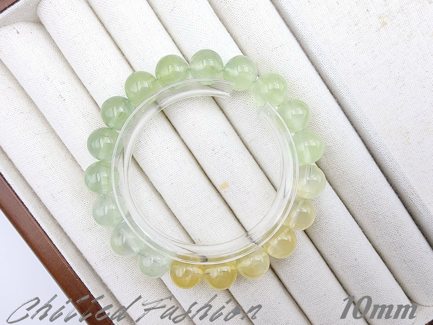[Bracelet] Green to Yellow Gradient Prehnite Bracelet