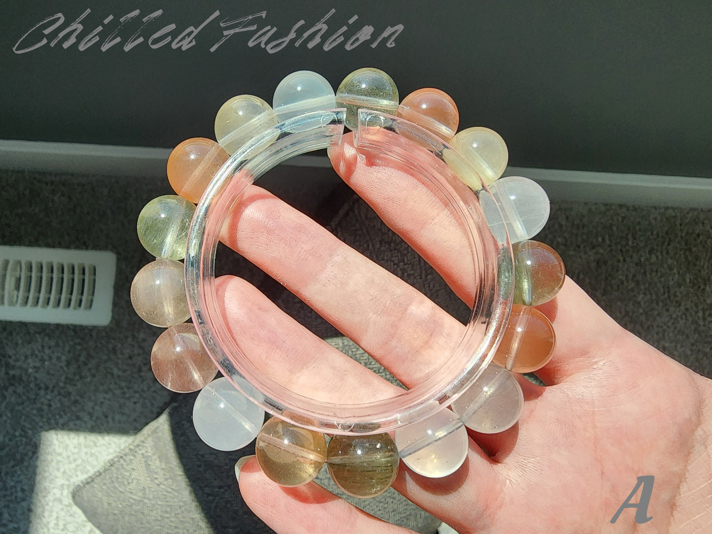 [Bracelet] 12mm Multicolor Rabbit Hair Quartz Bracelet