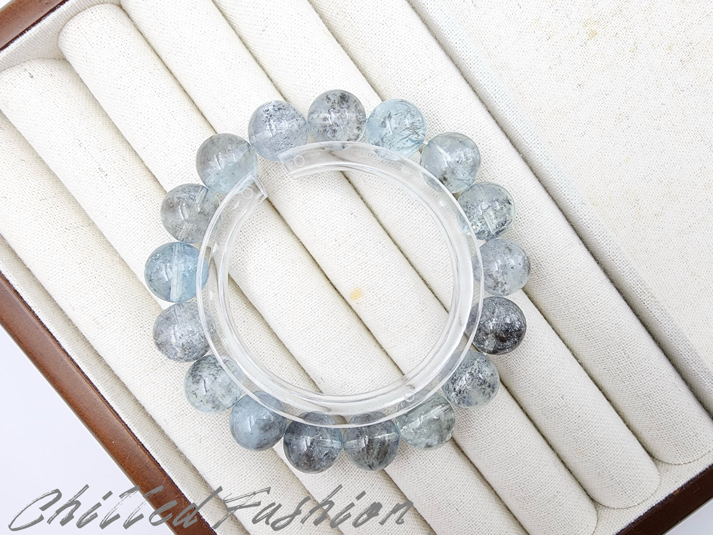 [Bracelet] 12mm Sparkling Aquamarine Bracelet with Natural Black Dots