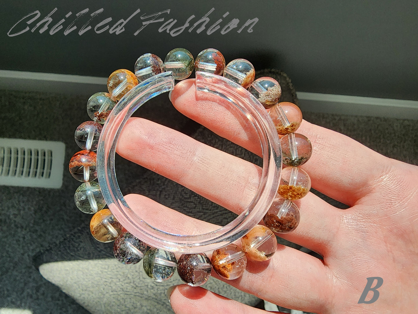 [Bracelet] 9mm Colorful Phantom Quartz Bracelet with Half Bowl Inclusions