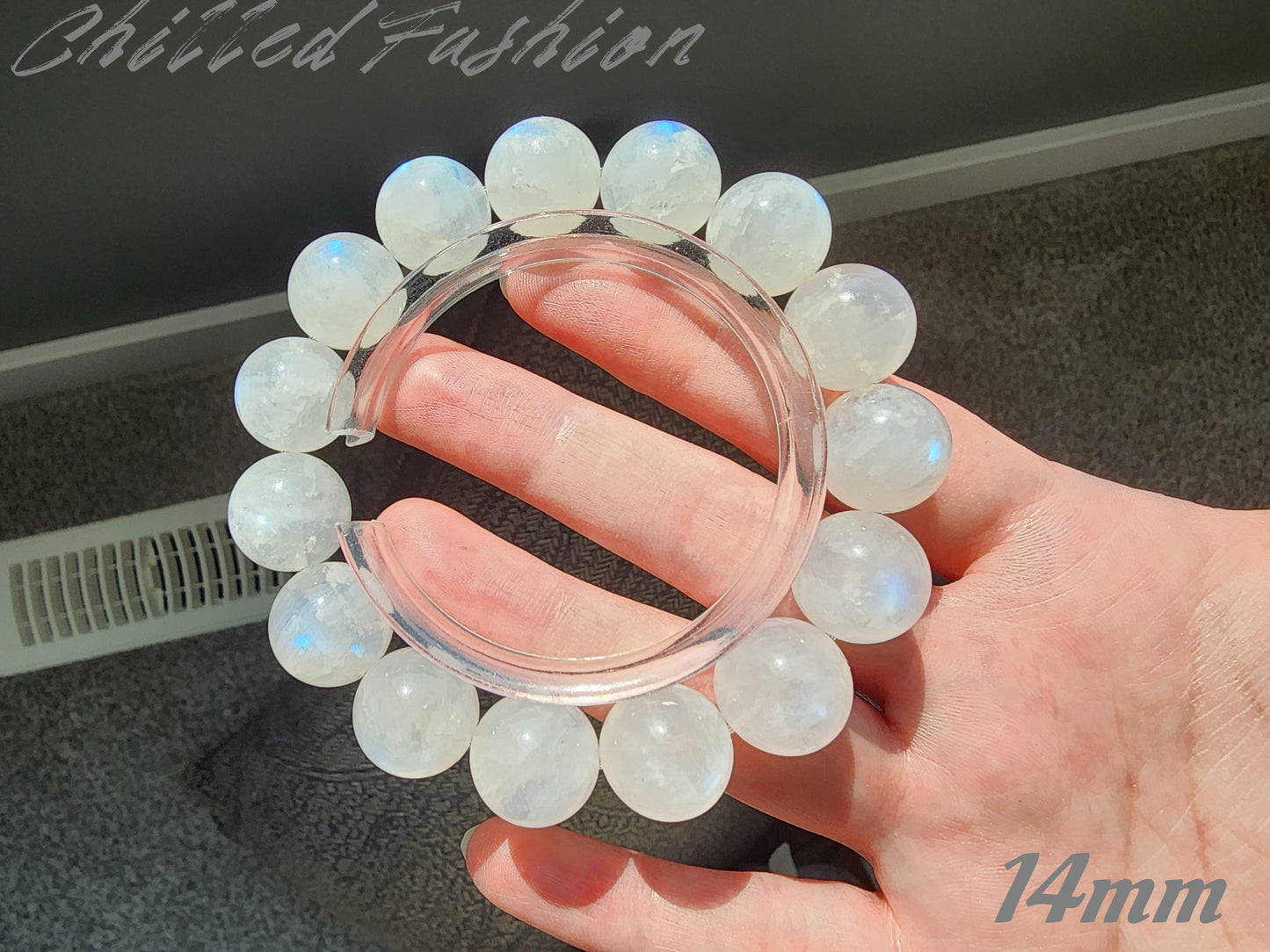 [Bracelet] Moonlit Night: Blue Sheen Moonstone 蓝月光 Bracelet