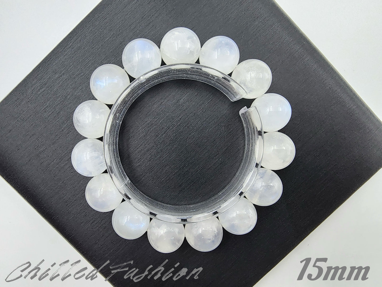 [Bracelet] Moonlit Night: Blue Sheen Moonstone 蓝月光 Bracelet