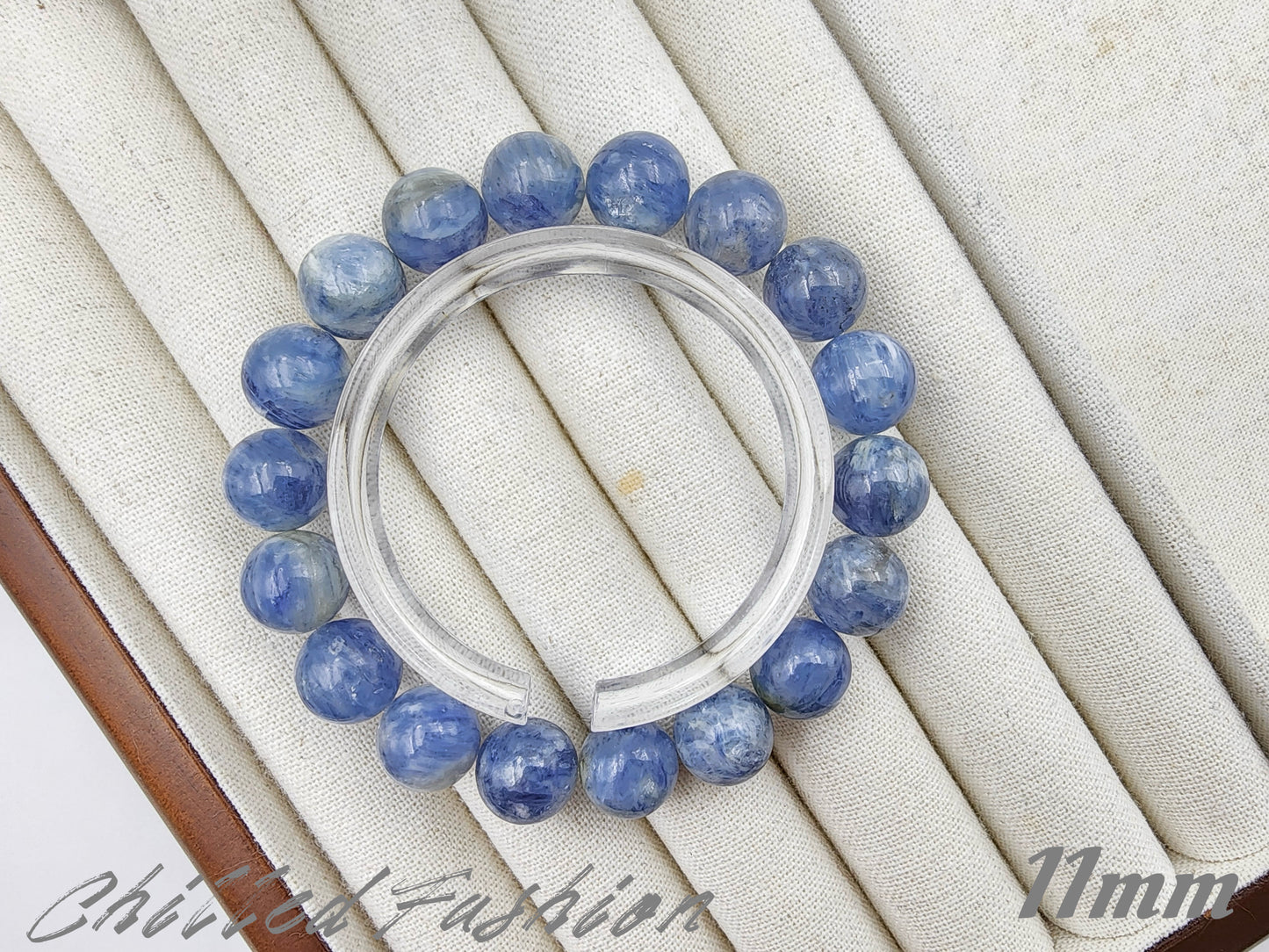 [Bracelet] Kyanite Beaded Bracelet - Elegant and Healing