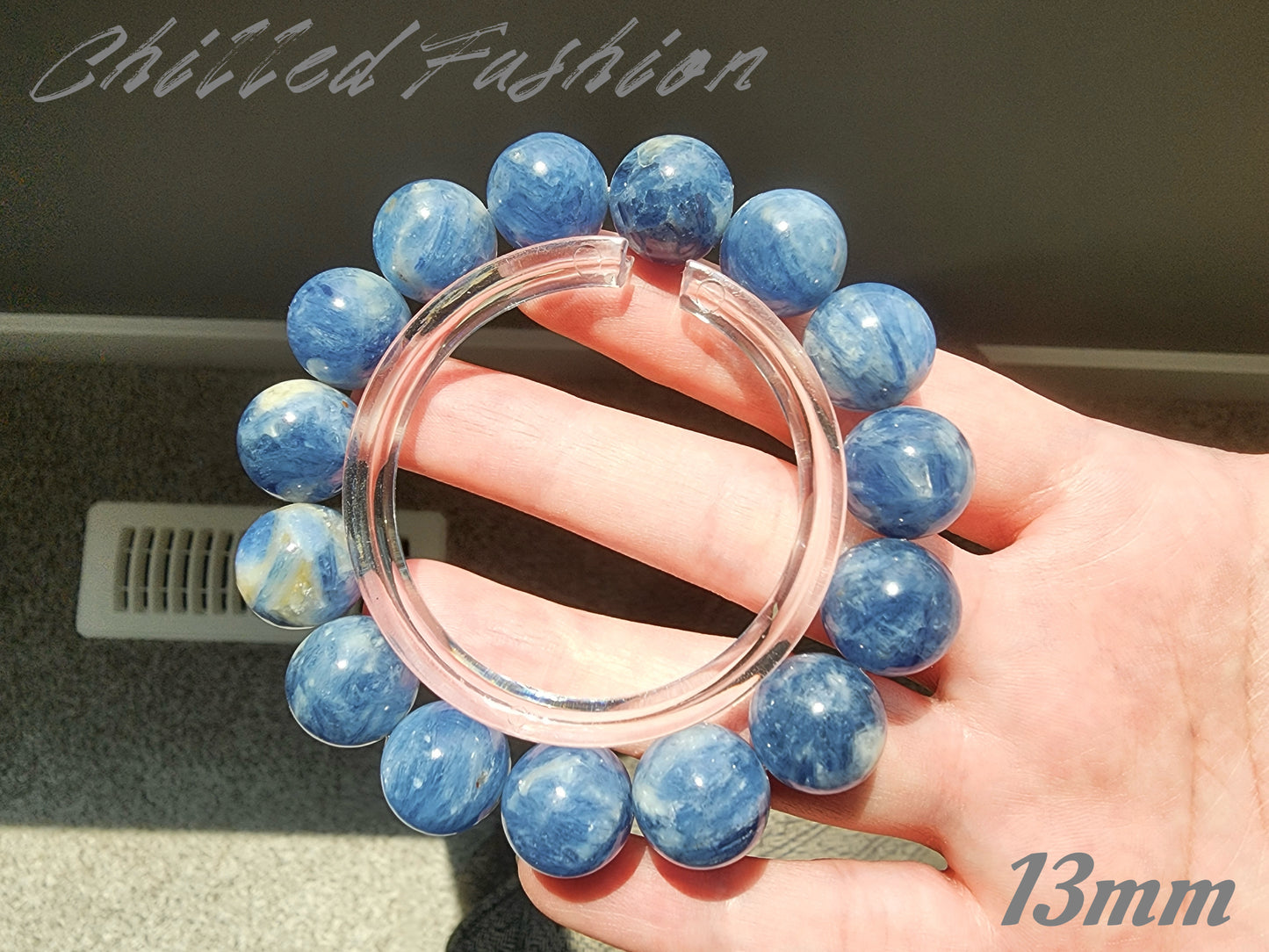 [Bracelet] Kyanite Beaded Bracelet - Elegant and Healing