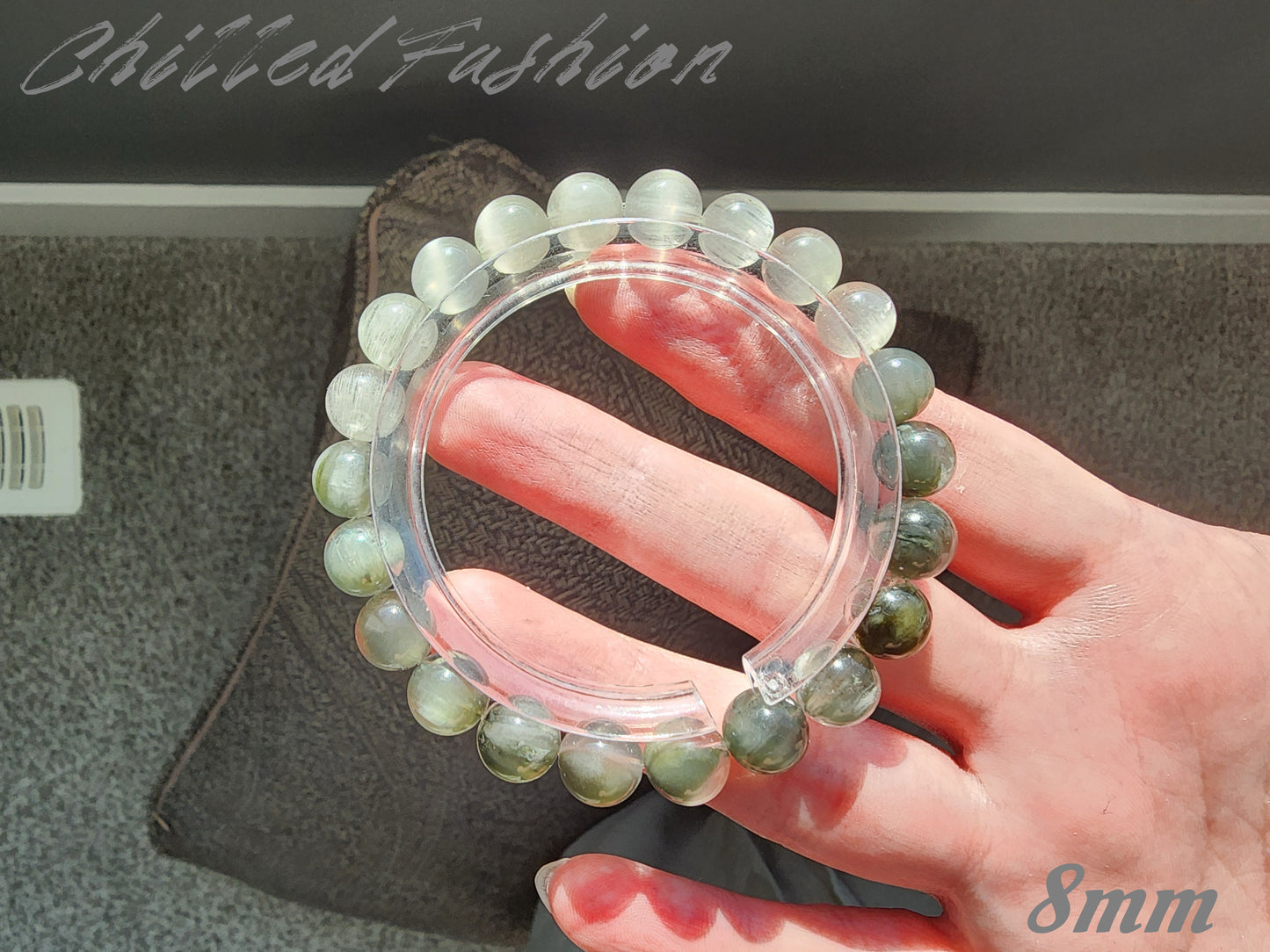 [Bracelet] Ombre Grey Rabbit Hair Quartz Bracelet