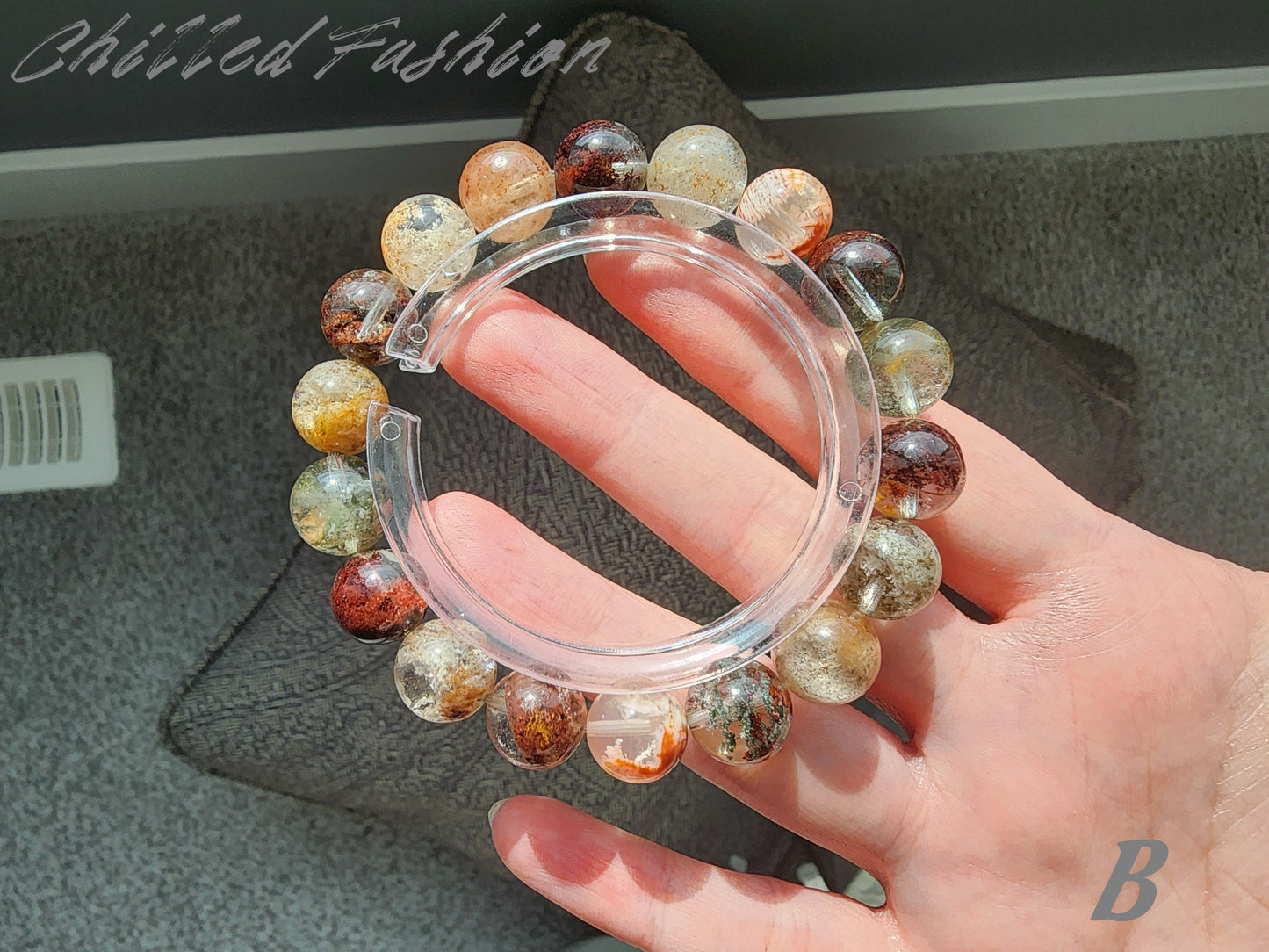 [Bracelet] 11mm Multi-Colored Phantom Quartz Bracelet